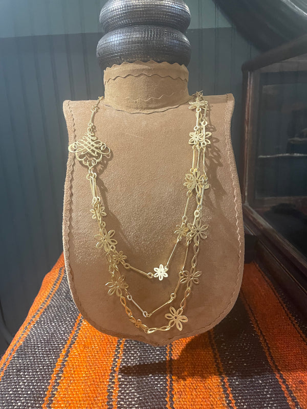 Academie ERIS long triple flower chain