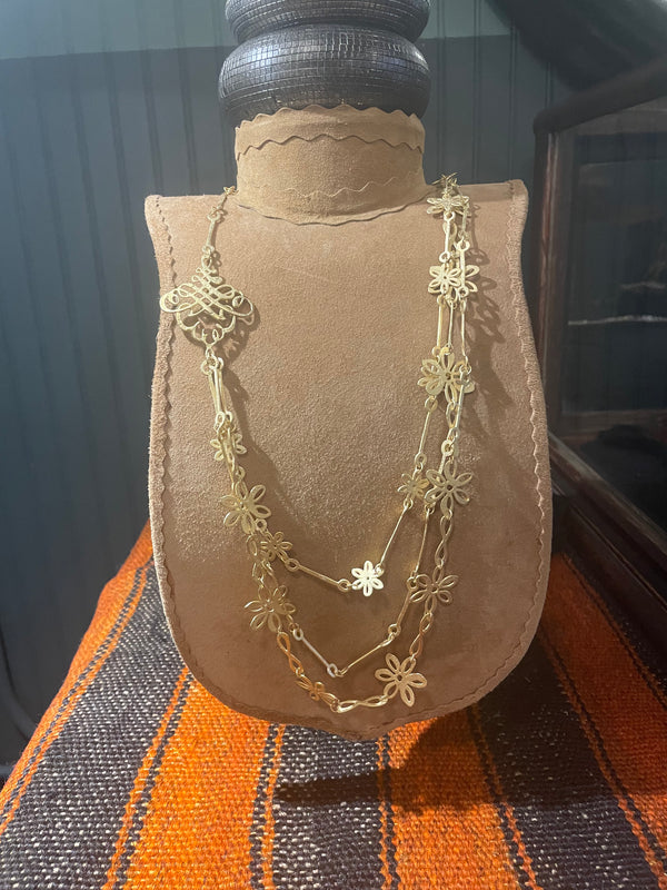 Academie ERIS long triple flower chain